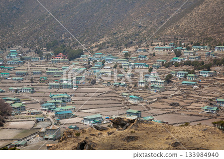 Khumjung town view along EBC trek, Nepal 133984940
