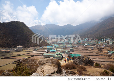 Khumjung town view along EBC trek, Nepal 133985014