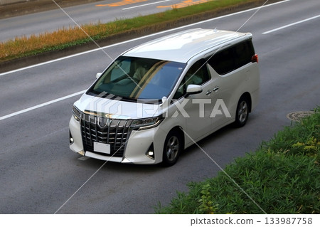 白色豪華小貨車圖像 白色豪華小貨車圖像 133987758