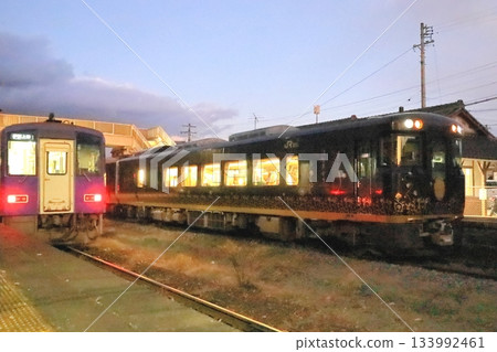 關西本線沒有觀光列車。 關西本線沒有觀光列車。 133992461