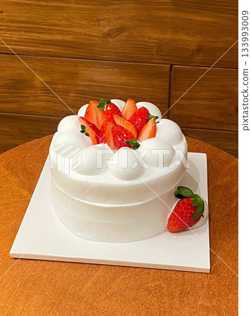 A delicious, fluffy cake with layers of rich flavor, perfect for any occasion. Often topped with frosting or fresh fruits, it's a sweet treat that brings joy to every bite. A delicious, fluffy cake with layers of rich flavor, perfect for any occasion. Often topped with frosting or fresh fruits, it's a sweet treat that brings joy to every bite. 133993009