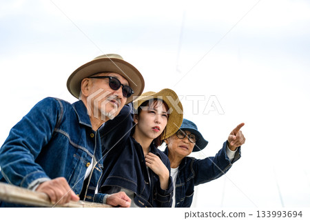 Intergenerational interaction on a cruise Intergenerational interaction on a cruise 133993694