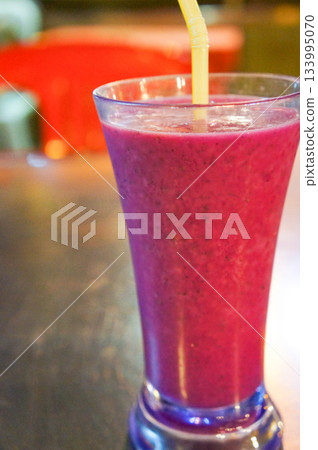 Delicious freshly squeezed dragon fruit juice Delicious freshly squeezed dragon fruit juice 133995070