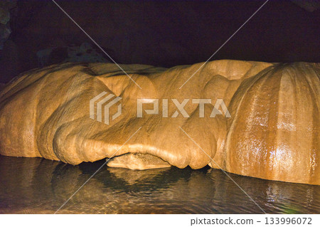 薩加達 Lumian 和 Sumaging 洞穴的壯麗景色 133996072