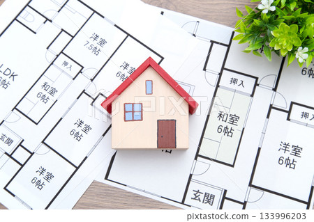 房子和繪圖 133996203