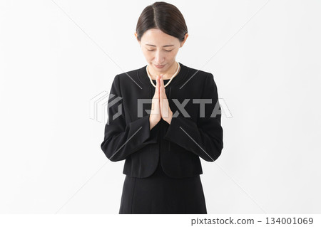 Woman in mourning clothes Funeral image Woman in mourning clothes Funeral image 134001069