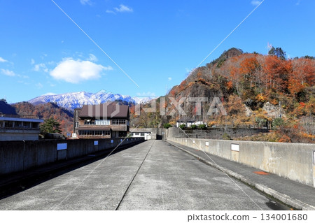 秋季的田穀倉水壩 / 福島縣南會津郡只見町 134001680