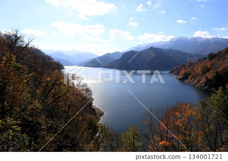 秋季的田宮湖 / 福島縣南會津郡只見町 134001721