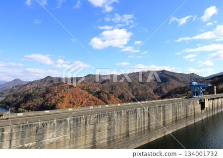 秋季的田穀倉水壩 / 福島縣南會津郡只見町 134001732