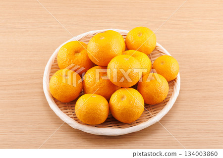 Fresh citron Fresh citron 134003860