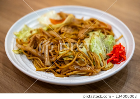Yakisoba, a Japanese noodle stir-fried dish 134006008
