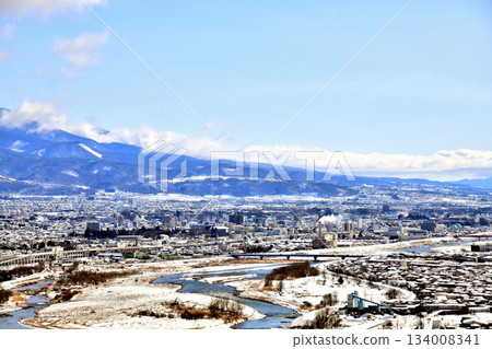 俯瞰上田市（長野縣上田市）[2023年2月] 134008341