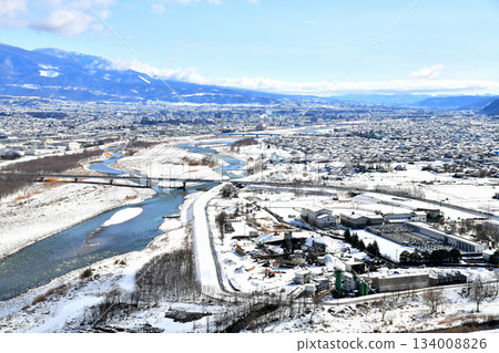 俯瞰上田市（長野縣上田市）[2023年2月] 134008826