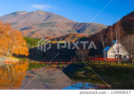 Lake Choro reflecting Mt. Fubo and the colorful autumn foliage of the mountains Lake Choro reflecting Mt. Fubo and the colorful autumn foliage of the mountains 134009017