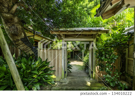 Izumi Foot, Samurai Residence Takezoe Residence, Garden Gate, Izumi City, Kagoshima Prefecture Izumi Foot, Samurai Residence Takezoe Residence, Garden Gate, Izumi City, Kagoshima Prefecture 134010222