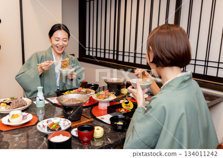 Women's Trip Onsen Ryokan Meal Scene 134011242