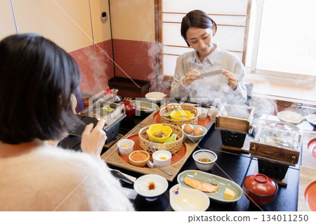 Women's Trip Onsen Ryokan Meal Scene 134011250