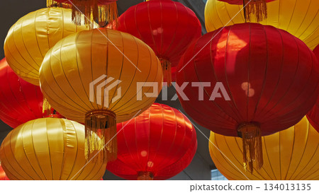 Vibrant red and yellow chinese lanterns Vibrant red and yellow chinese lanterns 134013135