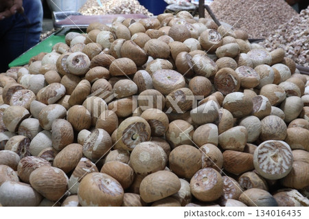 betel nut on shop for sell are cash crops betel nut on shop for sell are cash crops 134016435