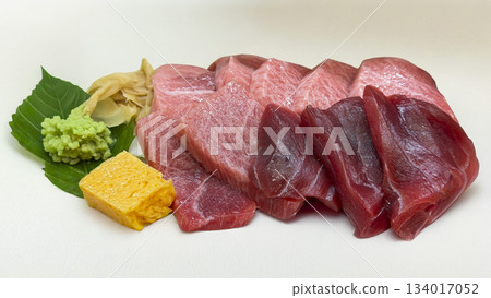 Tuna sashimi cutout Tuna sashimi cutout 134017052