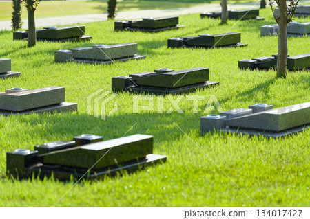 A cemetery scene with Western-style gravestones in a Japanese lawn cemetery. 134017427