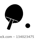 乒乓球拍和球的簡單輪廓圖示插圖 134023475