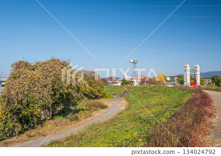 View from the bank of the Uji River, Fushimi Ward, Kyoto City 134024792