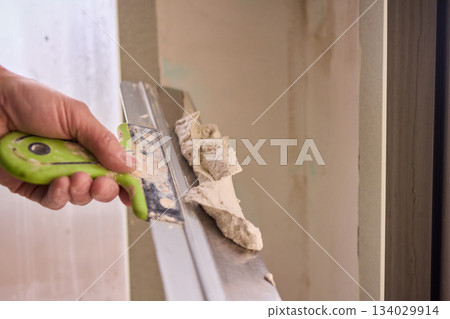 The Wall Repair Process Involves Properly Using Spackling Paste for a Quality Finish The Wall Repair Process Involves Properly Using Spackling Paste for a Quality Finish 134029914