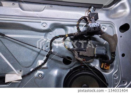 Step-by-step Car Door Sound Deadening Panel Installation Process for Your Vehicle 134031404