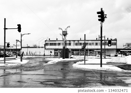 Snow-covered Fukagawa Station in December "Black and White" 134032471