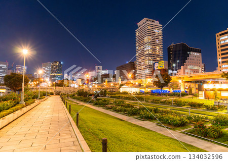 <Osaka Prefecture> Night view of Nakanoshima Park, downtown Osaka 134032596