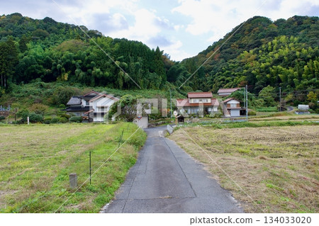 Autumn in Sanin: Rural scenery in Shimane 134033020