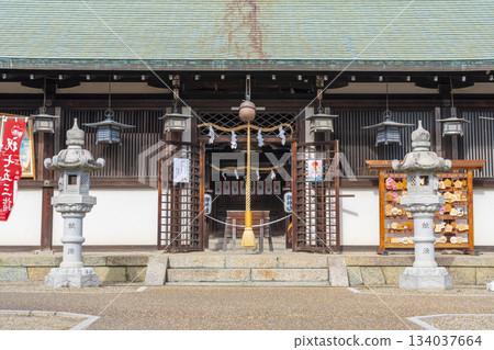 晴朗日子裡的郡山城遺址公園柳澤神社（奈良縣大郡山市） 134037664