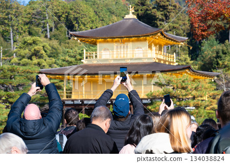 Kinkakuji Temple in Kyoto, bustling with foreign tourists Kinkakuji Temple in Kyoto, bustling with foreign tourists 134038824