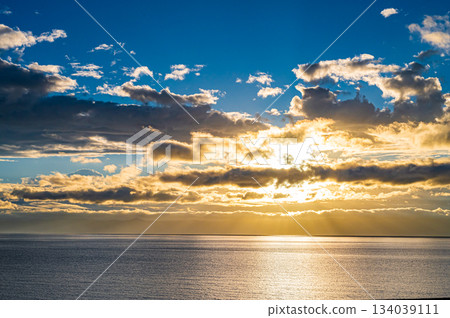 Kagoshima's morning sea and soft scenery Kagoshima's morning sea and soft scenery 134039111