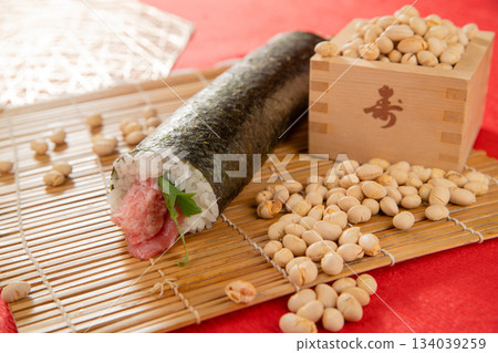 Delicious ehomaki and Setsubun background 134039259