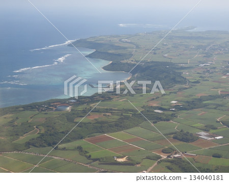 沖繩甘蔗田鳥瞰圖 沖繩甘蔗田鳥瞰圖 134040181