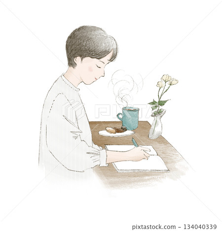 一位女士正在享受她的日記時光 一位女士正在享受她的日記時光 134040339