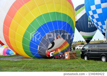 Hot air balloon · balloon 134040422