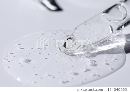 Transparent cosmetic product for skin care. Transparent cosmetic product for skin care. 134040963