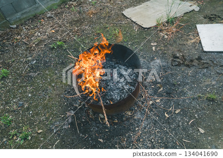 熾烈 火焰 烈火 134041690