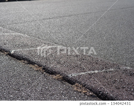 Asphalt, vehicle step, copy space, concrete, small step is a problem Asphalt, vehicle step, copy space, concrete, small step is a problem 134042431