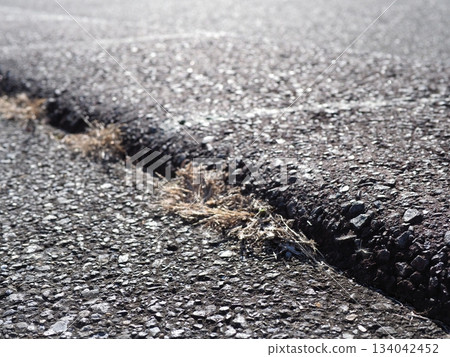 Asphalt, vehicle step, copy space, concrete, small step is a problem 134042452