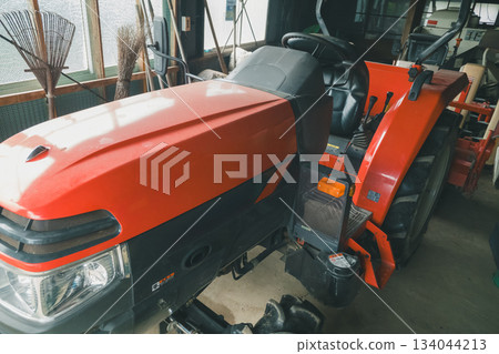 tractor, agriculture, machinery 134044213