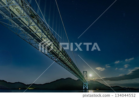 Shimanami Kaido Innoshima Bridge under the full moon (taken from the Innoshima side) 134044552