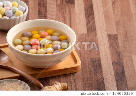 glutinous rice balls winter solstice colorful five elements colorful tangyuan タンユエン もち団子 134050339