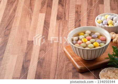湯圓 冬至 多彩 五彩 五行 Colorful tangyuan タンユエン もち団子 湯圓 冬至 多彩 五彩 五行 Colorful tangyuan タンユエン もち団子 134050344