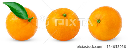Set of ripe tangerines isolated on a white background with shadow. Ripe mandarin, tangerine or clementine with green leaf set. 134052938
