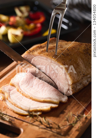 Sliced roast pork 134054800