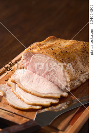 切片烤豬肉 134054802